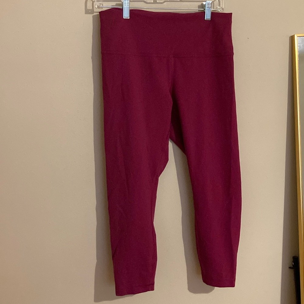 Wunder Train Contour Fit High-Rise Crop 23"